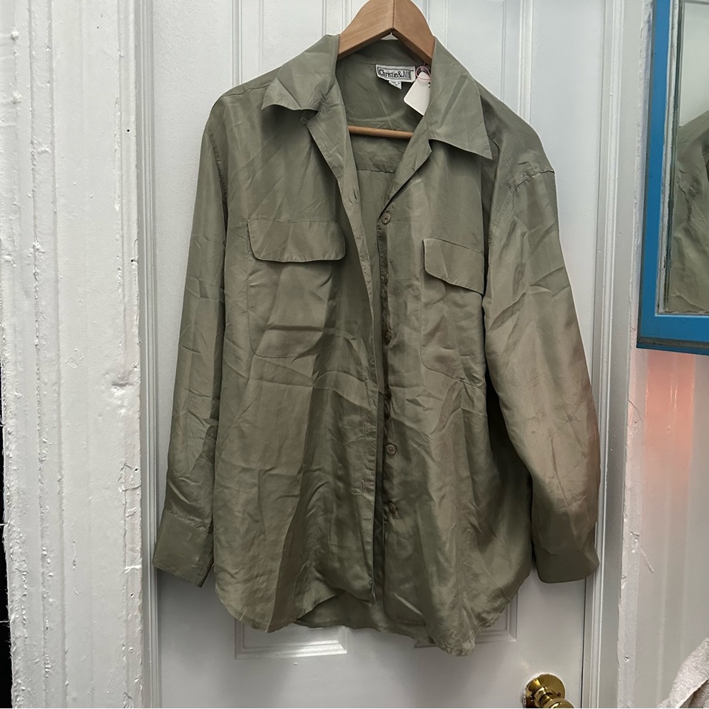 CHRISTIE & JILL Vintage Button Down Top